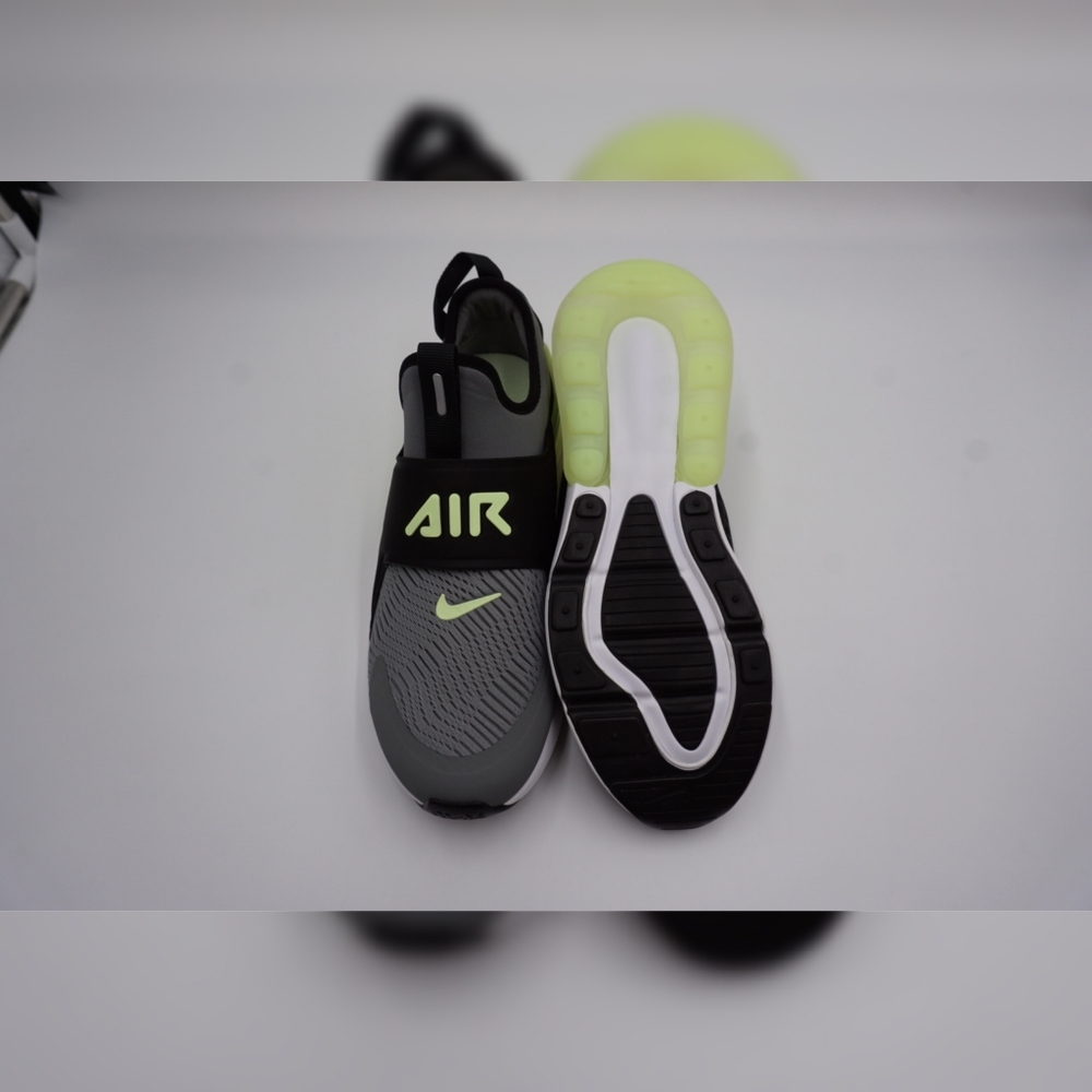 SOLD!!! Youth Nike Air Max 270 Extreme - Picture 5 of 9